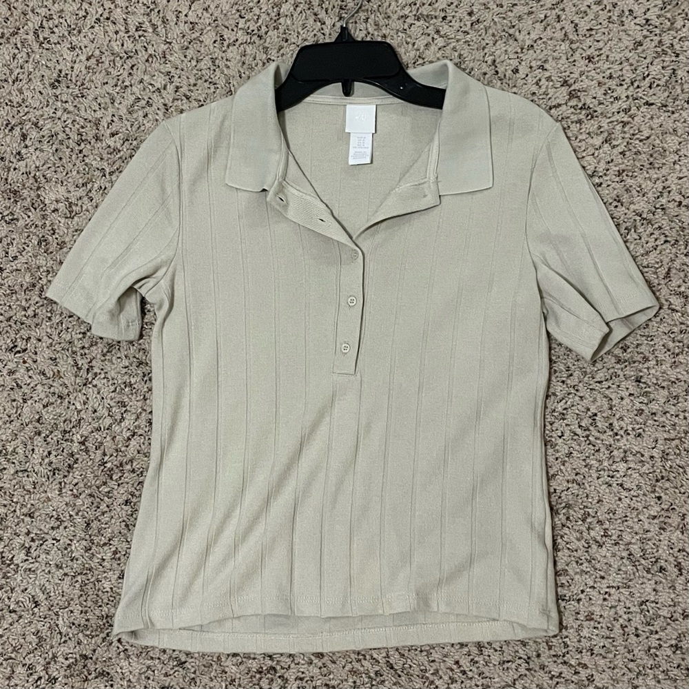 H&M Women’s Beige Knit Polo Size M